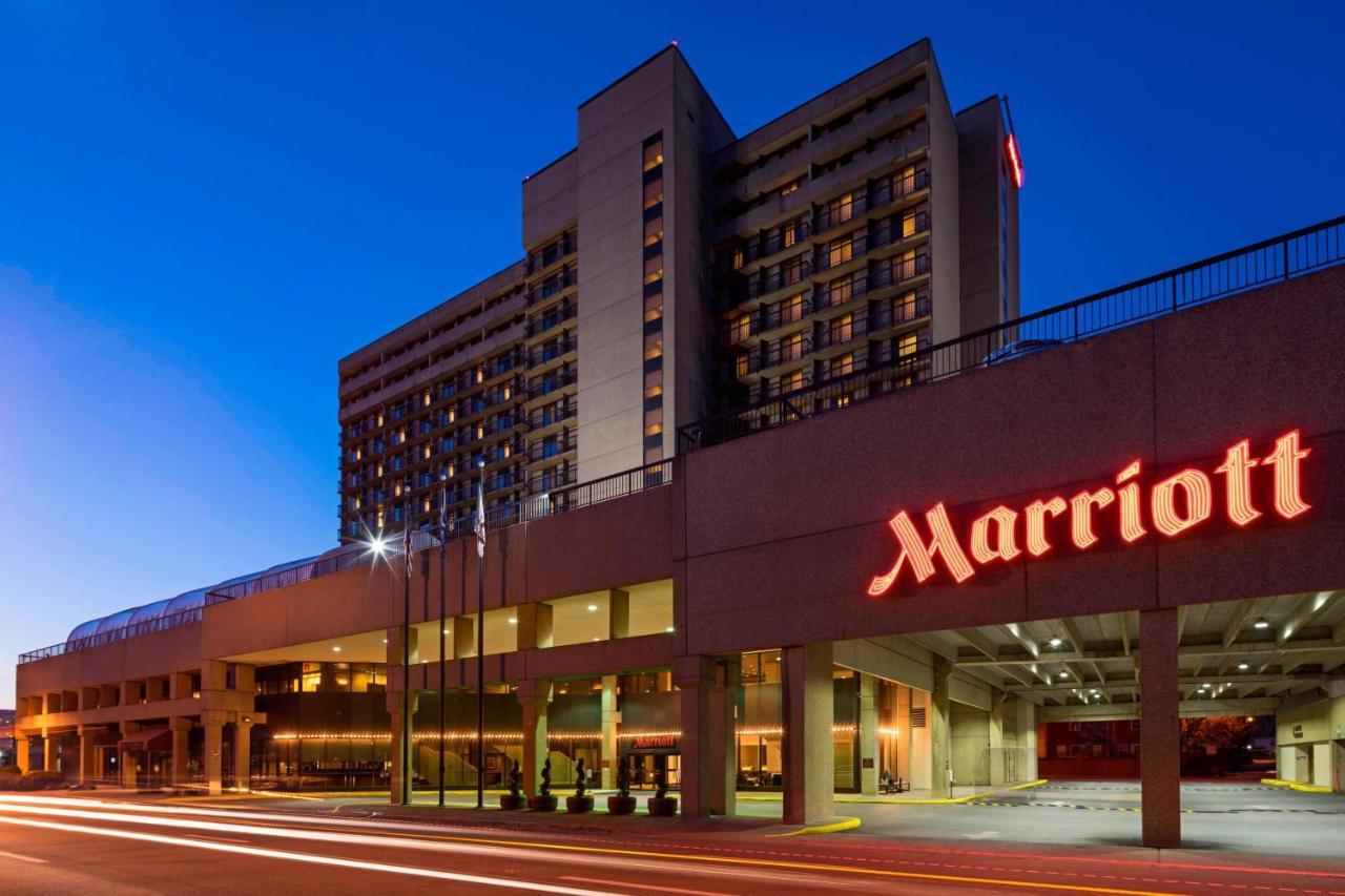 Charleston Marriott Town Center Hotel Exterior photo
